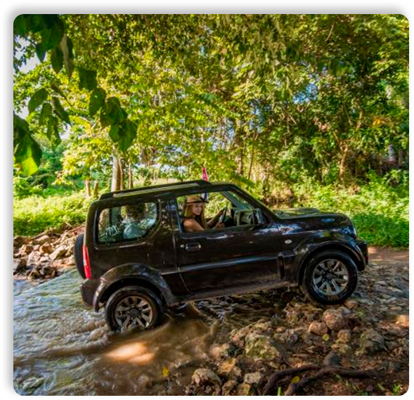 Jeep Safari en Yumurí