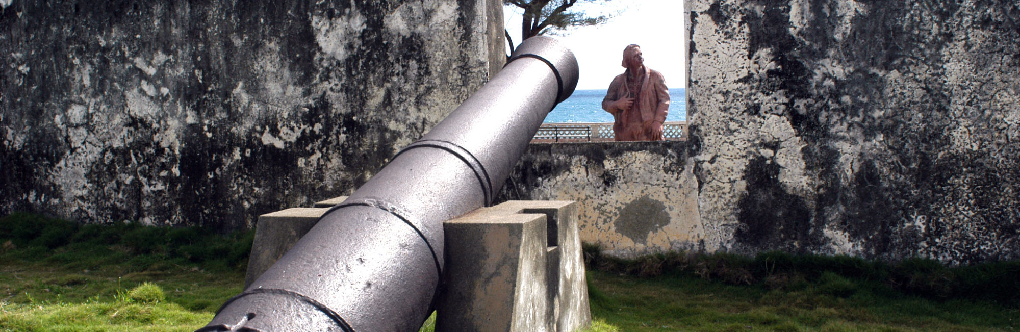 Vista-de-iglesia-católica-CubaTravel